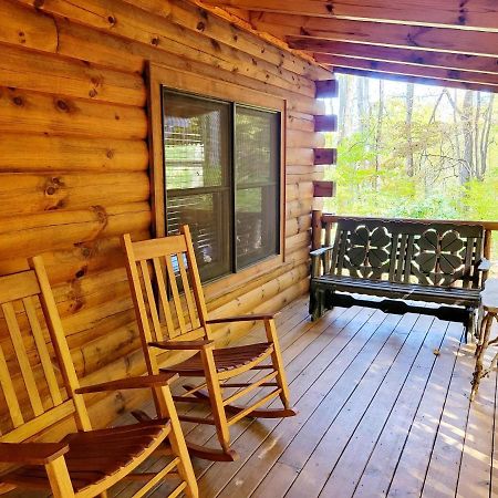 Red Wolf Cabin In Maggie Valley Extérieur photo
